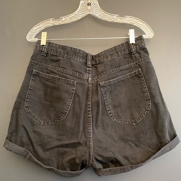 Zara Black High Waist Mom Fit Jean Shorts - Picture 2 of 3